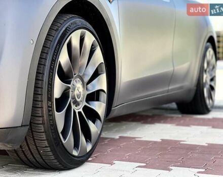 Серый Тесла Model Y, объемом двигателя 0 л и пробегом 25 тыс. км за 27000 $, фото 34 на Automoto.ua