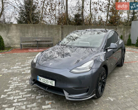 Сірий Тесла Model Y, об'ємом двигуна 0 л та пробігом 118 тис. км за 25900 $, фото 3 на Automoto.ua