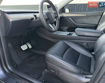 Серый Тесла Model Y, объемом двигателя 0 л и пробегом 100 тыс. км за 24500 $, фото 49 на Automoto.ua