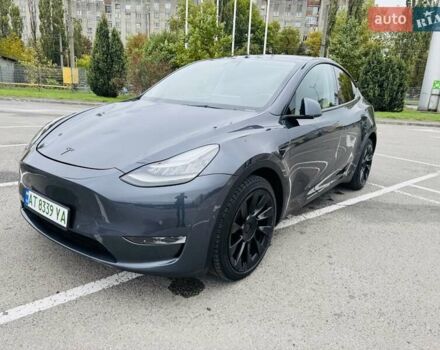 Серый Тесла Model Y, объемом двигателя 0 л и пробегом 61 тыс. км за 25500 $, фото 4 на Automoto.ua