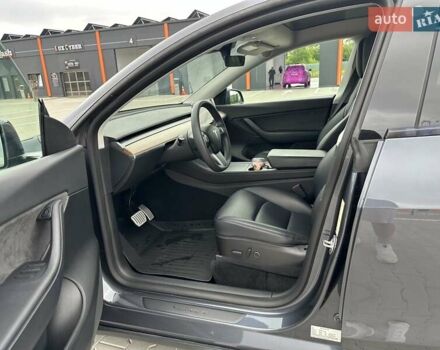 Сірий Тесла Model Y, об'ємом двигуна 0 л та пробігом 47 тис. км за 29999 $, фото 23 на Automoto.ua