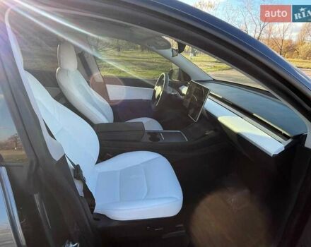 Серый Тесла Model Y, объемом двигателя 0 л и пробегом 17 тыс. км за 36800 $, фото 8 на Automoto.ua