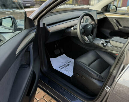 Сірий Тесла Model Y, об'ємом двигуна 0 л та пробігом 47 тис. км за 29500 $, фото 25 на Automoto.ua