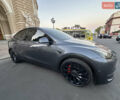 Серый Тесла Model Y, объемом двигателя 0 л и пробегом 130 тыс. км за 25000 $, фото 2 на Automoto.ua