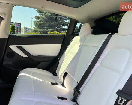 Серый Тесла Model Y, объемом двигателя 0 л и пробегом 160 тыс. км за 26750 $, фото 9 на Automoto.ua