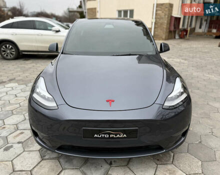 Серый Тесла Model Y, объемом двигателя 0 л и пробегом 53 тыс. км за 28000 $, фото 1 на Automoto.ua