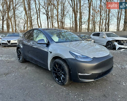 Серый Тесла Model Y, объемом двигателя 0 л и пробегом 65 тыс. км за 19300 $, фото 15 на Automoto.ua