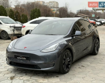 Серый Тесла Model Y, объемом двигателя 0 л и пробегом 53 тыс. км за 28000 $, фото 4 на Automoto.ua