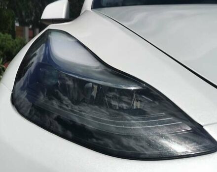 Серый Тесла Model Y, объемом двигателя 0 л и пробегом 4 тыс. км за 32999 $, фото 2 на Automoto.ua