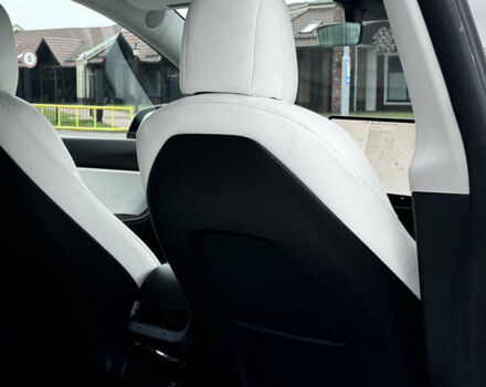 Серый Тесла Model Y, объемом двигателя 0 л и пробегом 26 тыс. км за 28900 $, фото 44 на Automoto.ua