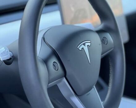 Серый Тесла Model Y, объемом двигателя 0 л и пробегом 25 тыс. км за 27000 $, фото 44 на Automoto.ua