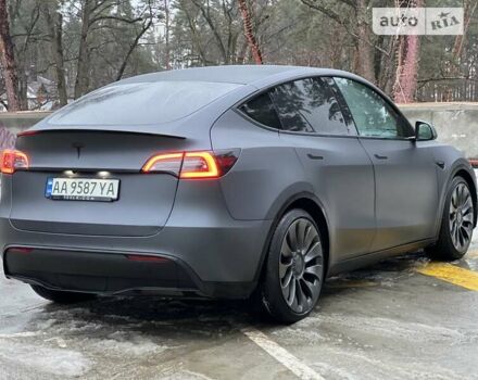 Серый Тесла Model Y, объемом двигателя 0 л и пробегом 19 тыс. км за 29999 $, фото 17 на Automoto.ua