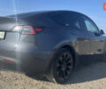 Серый Тесла Model Y, объемом двигателя 0 л и пробегом 40 тыс. км за 27999 $, фото 4 на Automoto.ua