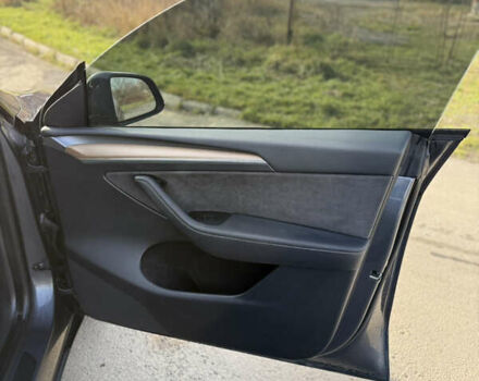 Серый Тесла Model Y, объемом двигателя 0 л и пробегом 84 тыс. км за 22999 $, фото 14 на Automoto.ua