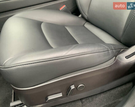 Серый Тесла Model Y, объемом двигателя 0 л и пробегом 10 тыс. км за 55000 $, фото 6 на Automoto.ua