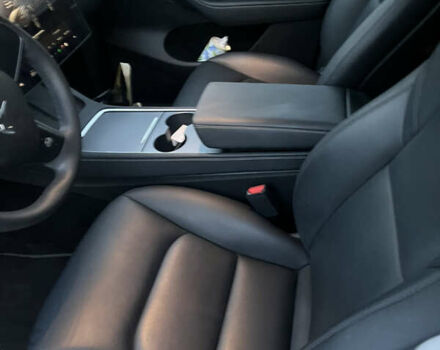 Серый Тесла Model Y, объемом двигателя 0 л и пробегом 30 тыс. км за 25000 $, фото 22 на Automoto.ua