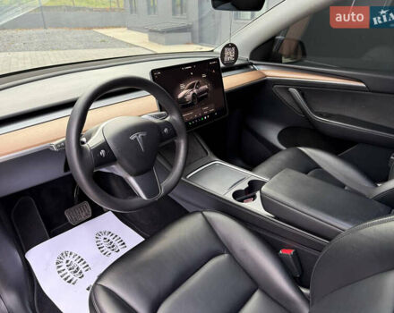 Тесла Model Y 2022 у Луцьку на Automoto.ua Сірий Тесла Model Y, об'ємом двигуна 0 л та пробігом 215 тис. км за 20900 $, фото 4 на Automoto.ua