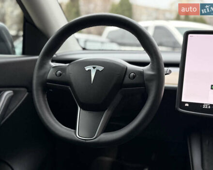 Серый Тесла Model Y, объемом двигателя 0 л и пробегом 53 тыс. км за 28000 $, фото 47 на Automoto.ua