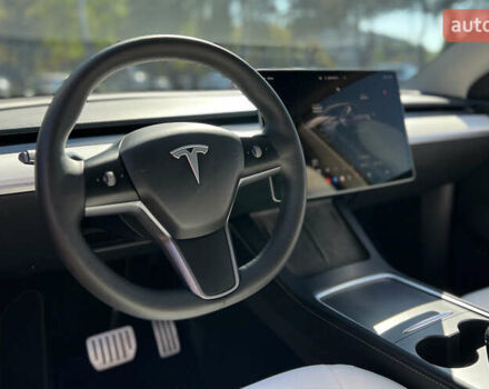 Серый Тесла Model Y, объемом двигателя 0 л и пробегом 160 тыс. км за 26750 $, фото 17 на Automoto.ua