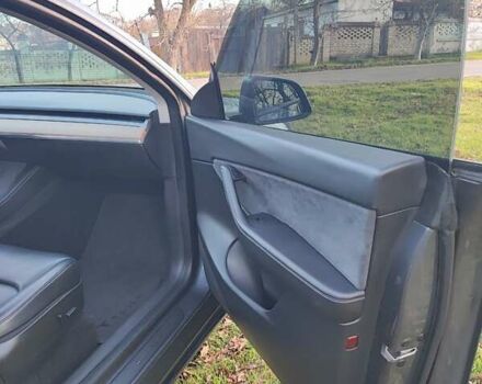 Серый Тесла Model Y, объемом двигателя 0 л и пробегом 160 тыс. км за 24500 $, фото 20 на Automoto.ua