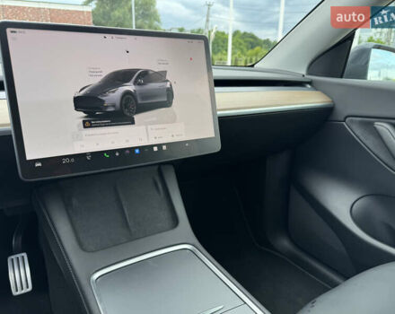 Серый Тесла Model Y, объемом двигателя 0 л и пробегом 27 тыс. км за 27500 $, фото 20 на Automoto.ua