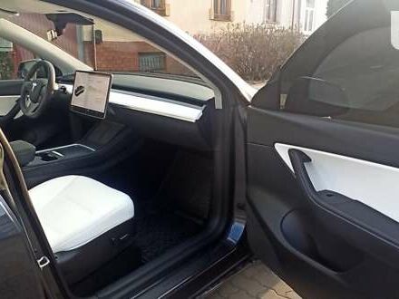 Серый Тесла Model Y, объемом двигателя 0 л и пробегом 35 тыс. км за 29950 $, фото 17 на Automoto.ua