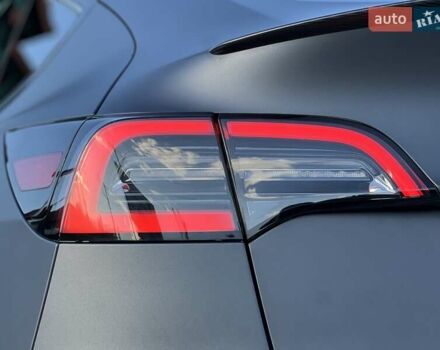 Серый Тесла Model Y, объемом двигателя 0 л и пробегом 25 тыс. км за 27000 $, фото 20 на Automoto.ua
