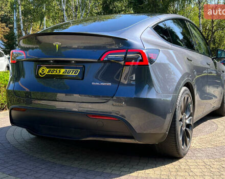 Серый Тесла Model Y, объемом двигателя 0 л и пробегом 160 тыс. км за 26750 $, фото 6 на Automoto.ua