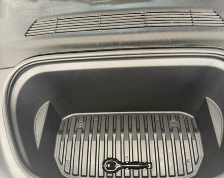 Сірий Тесла Model Y, об'ємом двигуна 0 л та пробігом 47 тис. км за 29500 $, фото 5 на Automoto.ua