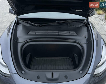 Сірий Тесла Model Y, об'ємом двигуна 0 л та пробігом 65 тис. км за 25500 $, фото 41 на Automoto.ua