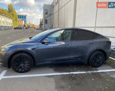 Серый Тесла Model Y, объемом двигателя 0 л и пробегом 57 тыс. км за 43000 $, фото 2 на Automoto.ua