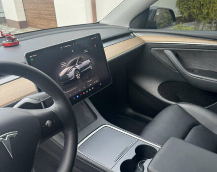 Серый Тесла Model Y, объемом двигателя 0 л и пробегом 39 тыс. км за 29800 $, фото 9 на Automoto.ua