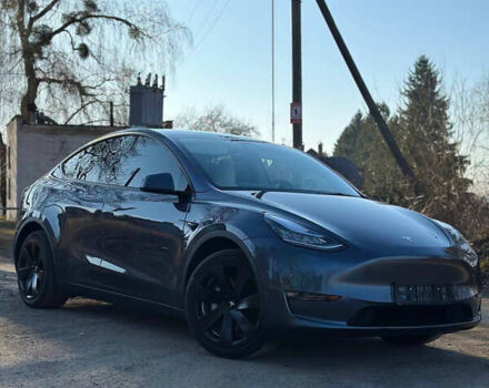 Тесла Model Y 2022 в Луцке на Automoto.ua Серый Тесла Model Y, объемом двигателя 0 л и пробегом 74 тыс. км за 23000 $, фото 3 на Automoto.ua