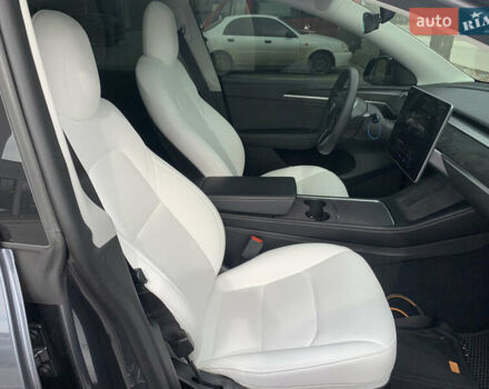 Серый Тесла Model Y, объемом двигателя 0 л и пробегом 29 тыс. км за 32700 $, фото 15 на Automoto.ua