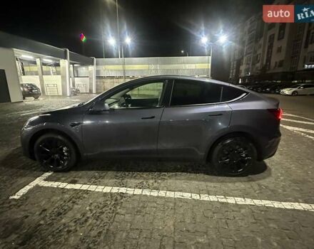 Серый Тесла Model Y, объемом двигателя 0 л и пробегом 64 тыс. км за 28999 $, фото 9 на Automoto.ua