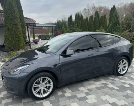 Серый Тесла Model Y, объемом двигателя 0 л и пробегом 39 тыс. км за 29800 $, фото 2 на Automoto.ua