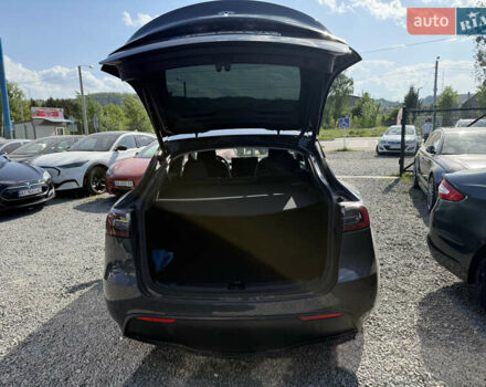 Серый Тесла Model Y, объемом двигателя 0 л и пробегом 31 тыс. км за 24800 $, фото 6 на Automoto.ua
