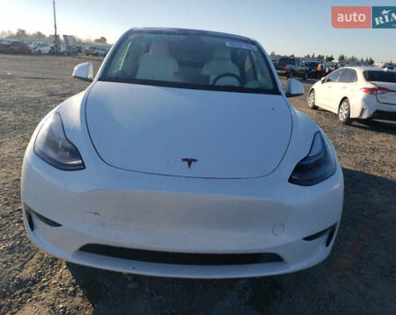 Серый Тесла Model Y, объемом двигателя 0 л и пробегом 33 тыс. км за 2750 $, фото 4 на Automoto.ua