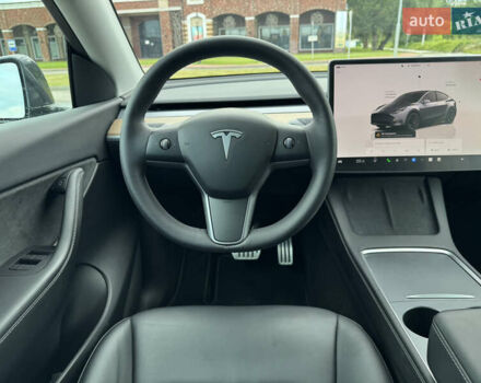 Серый Тесла Model Y, объемом двигателя 0 л и пробегом 27 тыс. км за 27500 $, фото 19 на Automoto.ua