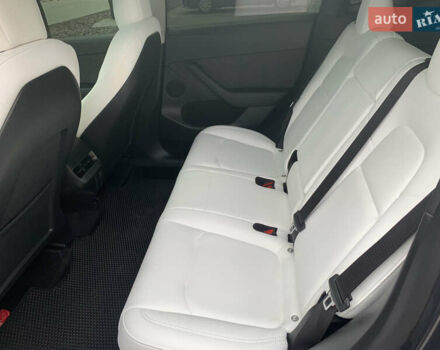 Серый Тесла Model Y, объемом двигателя 0 л и пробегом 29 тыс. км за 32700 $, фото 25 на Automoto.ua