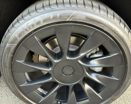 Серый Тесла Model Y, объемом двигателя 0 л и пробегом 57 тыс. км за 28300 $, фото 38 на Automoto.ua