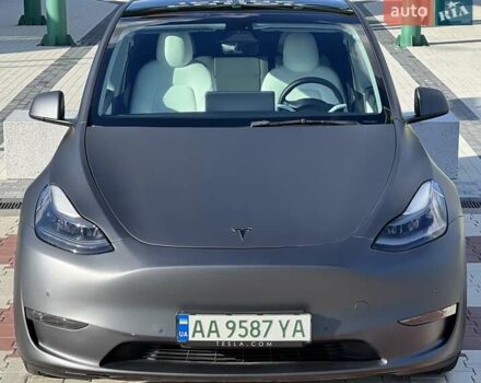 Серый Тесла Model Y, объемом двигателя 0 л и пробегом 25 тыс. км за 27000 $, фото 4 на Automoto.ua