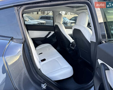 Серый Тесла Model Y, объемом двигателя 0 л и пробегом 65 тыс. км за 19300 $, фото 27 на Automoto.ua