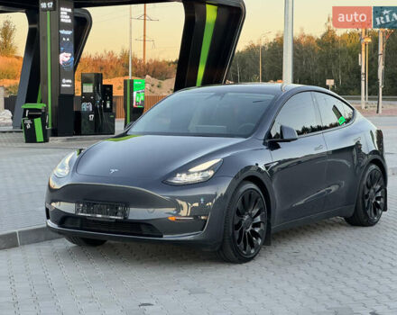 Серый Тесла Model Y, объемом двигателя 0 л и пробегом 100 тыс. км за 24500 $, фото 2 на Automoto.ua