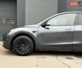 Серый Тесла Model Y, объемом двигателя 0 л и пробегом 34 тыс. км за 31999 $, фото 4 на Automoto.ua