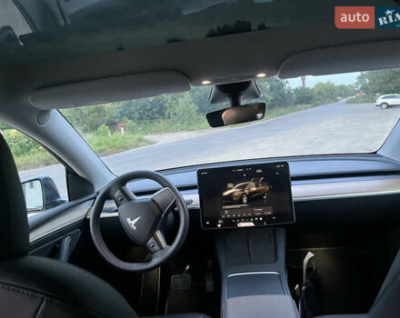 Серый Тесла Model Y, объемом двигателя 0 л и пробегом 30 тыс. км за 25000 $, фото 23 на Automoto.ua