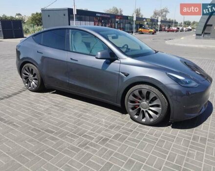 Серый Тесла Model Y, объемом двигателя 0 л и пробегом 3 тыс. км за 45500 $, фото 16 на Automoto.ua