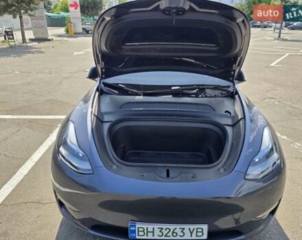 Серый Тесла Model Y, объемом двигателя 0 л и пробегом 34 тыс. км за 27500 $, фото 38 на Automoto.ua