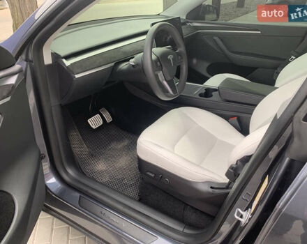 Серый Тесла Model Y, объемом двигателя 0 л и пробегом 29 тыс. км за 32700 $, фото 35 на Automoto.ua