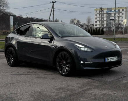 Серый Тесла Model Y, объемом двигателя 0 л и пробегом 26 тыс. км за 28900 $, фото 16 на Automoto.ua